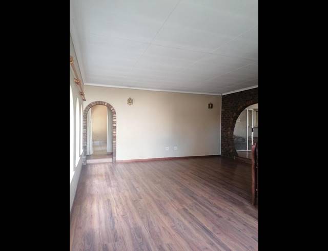 4 BEDROOM HOUSE FOR SALE IN BRAKPAN NORTH
